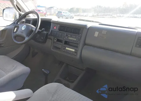 2002 Volkswagen Eurovan Gls из США, поврежденный, VIN WV2KB47032H057122